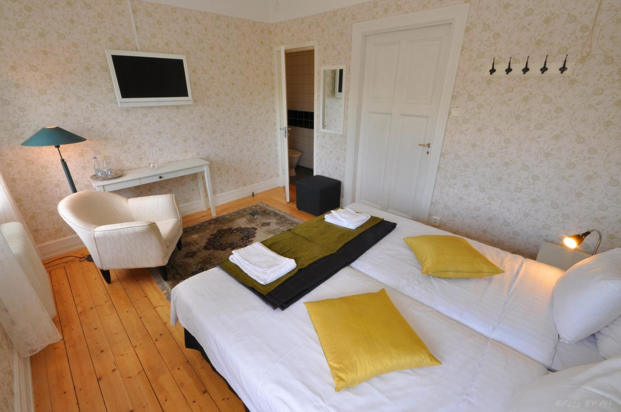 Pensionat Praestgarden Töreboda Zimmer foto