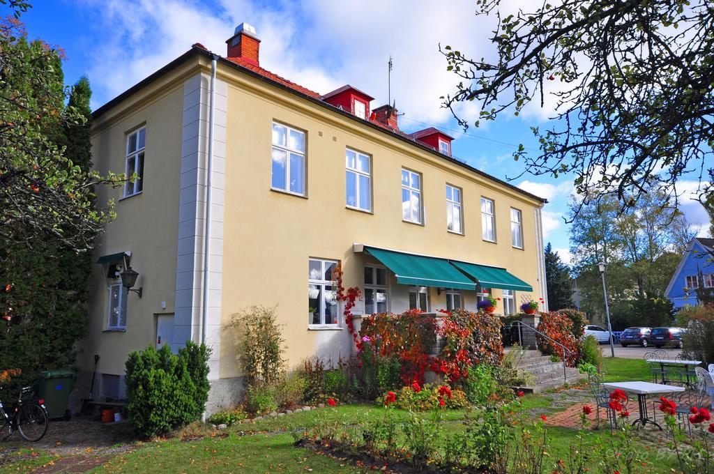 Pensionat Praestgarden Töreboda Exterior foto